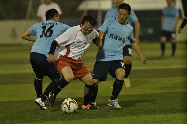 申花4连胜领跑中超 下轮榜首大战对蓉城将是硬仗考验